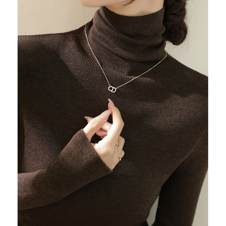 慵懒风高级咖色堆堆领针织打底衫