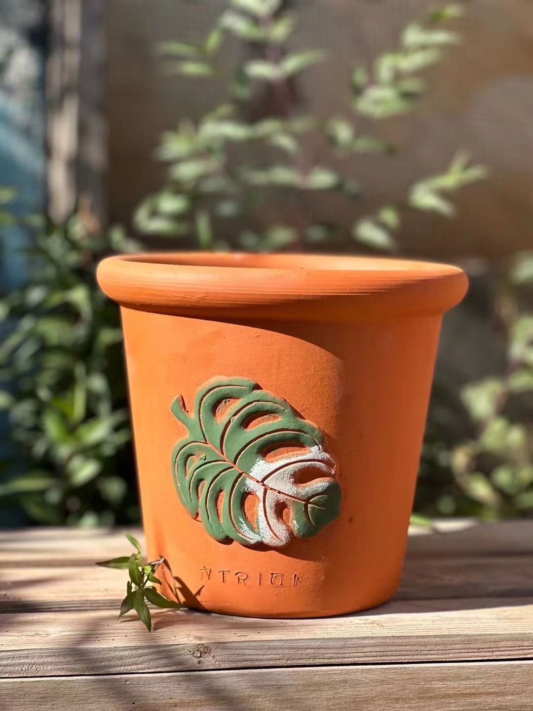 红陶花盆浮雕盆透气透水养花阳台