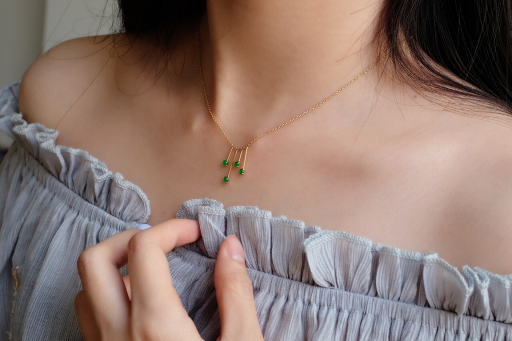 亦韵Lilled珠宝 玻璃种正阳绿 白冰 18K金 锁骨链  流苏记 时尚