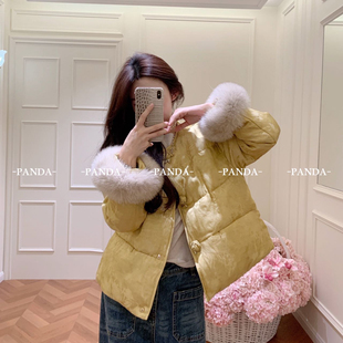 口毛茸茸 缎面质感好绝袖 狐狸毛球羽绒服77037 提花纹理 PANDA