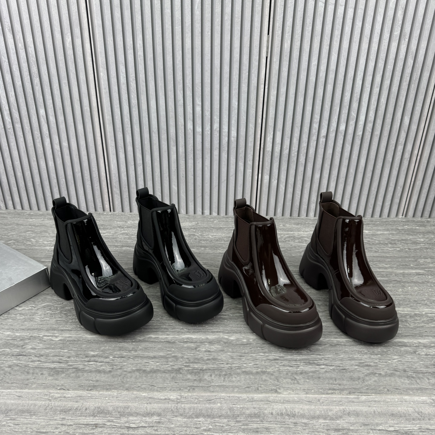松糕底漆皮切尔西靴增高厚底短靴