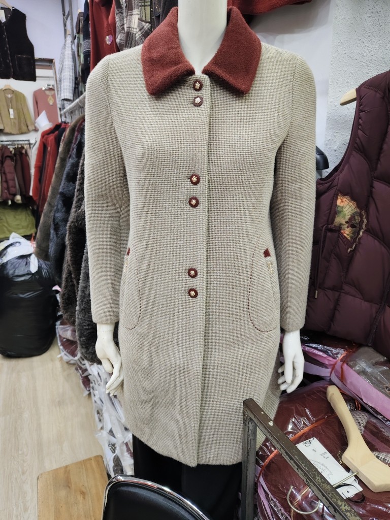 妈妈冬装外套2025新款中长款中老年女装洋气时尚加厚保暖上衣XG12