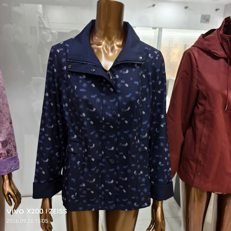 葵花秋季新品妈妈装时尚印花外套短款洋气中老年女士夹克女上衣