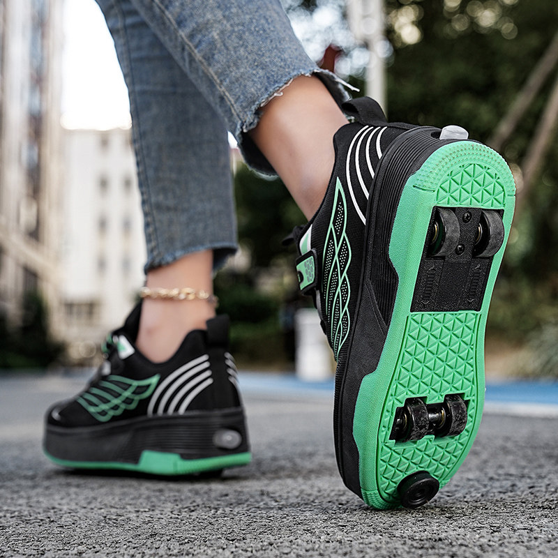 滑轮暴走鞋男女溜冰鞋四轮学院风新款学生版变形鞋儿童轮子运动鞋,运动/瑜伽/健身/球迷用品,暴走鞋,淘宝优惠券,粉丝福利购,淘宝优惠卷