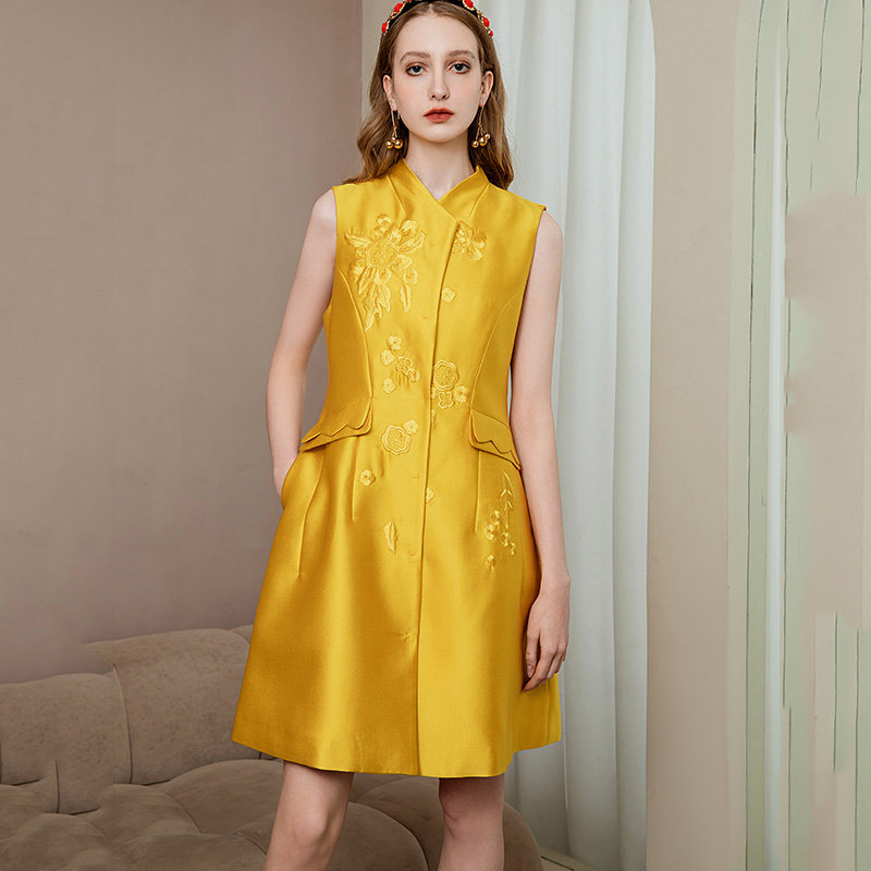 新中式女装2025年新款设计感高级气质刺绣修身国风改良旗袍外套,女装/女士精品,风衣,淘宝优惠券,粉丝福利购,淘宝优惠卷