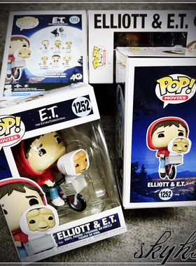 funkoE.T.外星人手办艾利奥特
