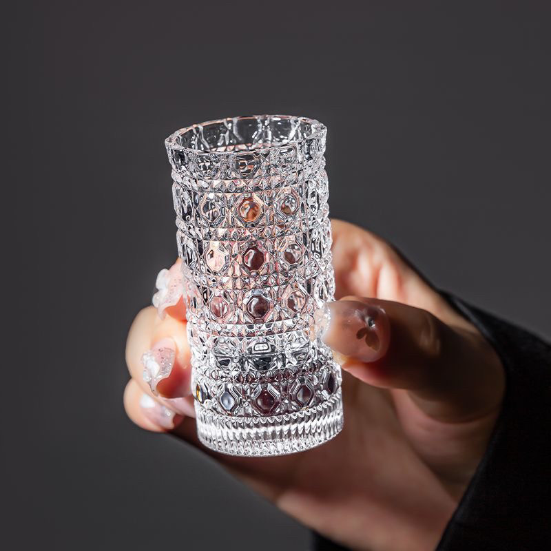 【6只装】轻奢小酒杯浮雕加厚玻璃白酒杯酒盅小号家用烈酒宝石纹