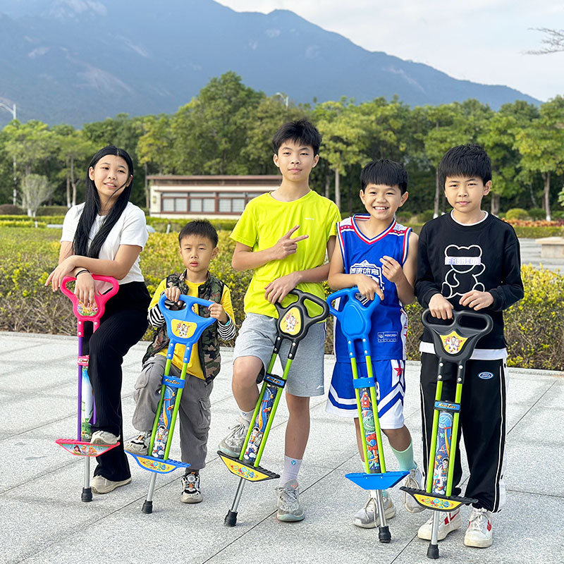 玄凌跳跳杆小学生弹力跳跳运动