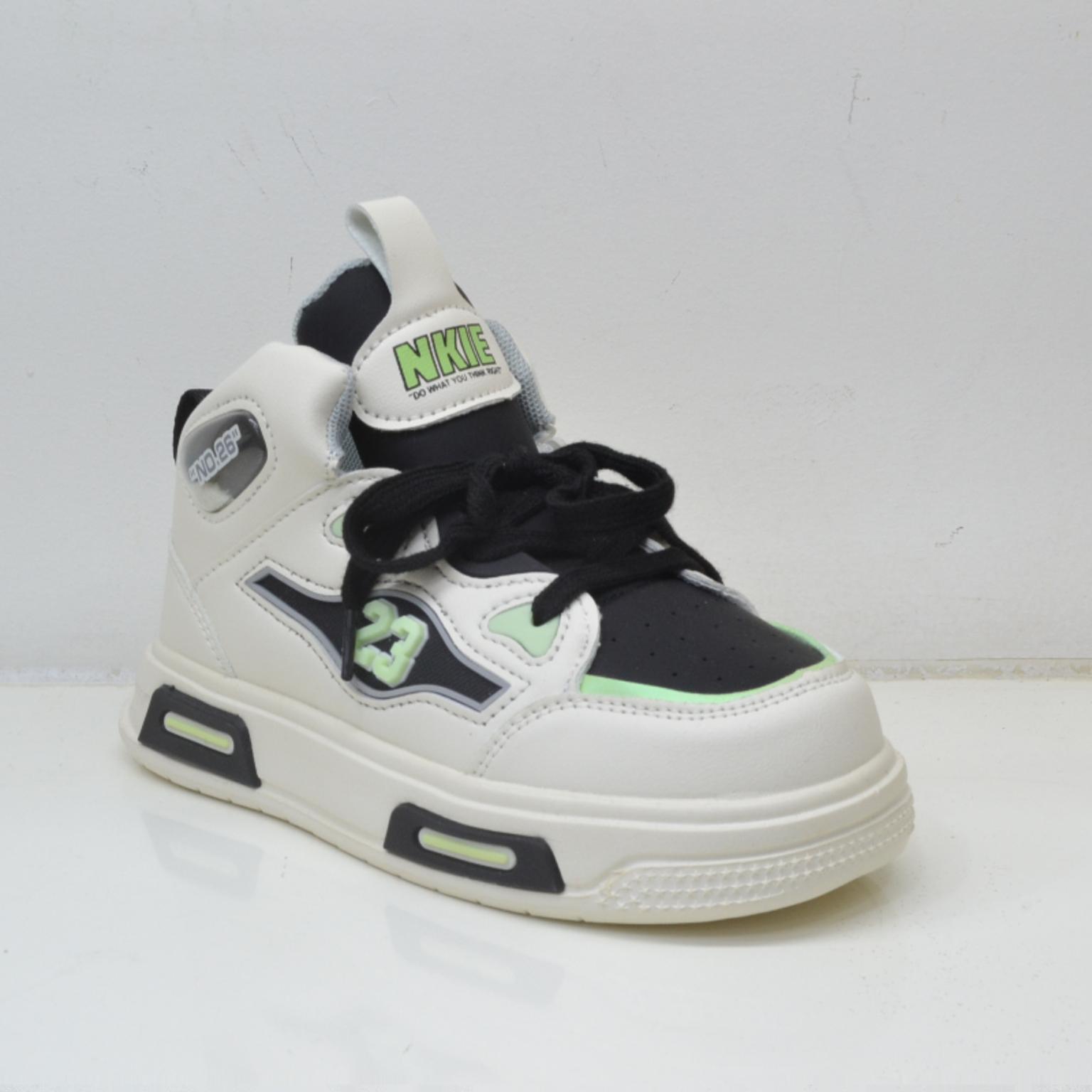 儿童运动鞋秋冬款女童高帮板鞋