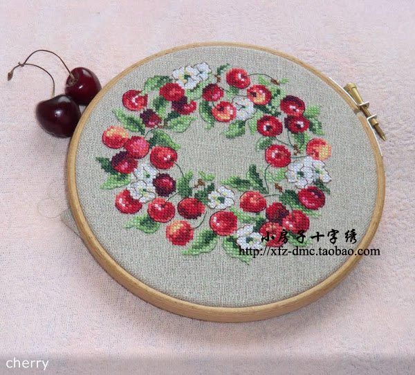 小房子十字绣 正品法国DMC套件-樱桃花环(亚麻布) 简单小图摆件,居家布艺,十字绣套件,淘宝优惠券,粉丝福利购,淘宝优惠卷