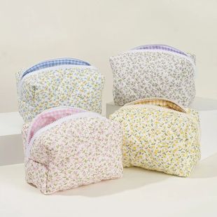 Storage Organizer Floral Puffy Quilted Makeup Bag Flower