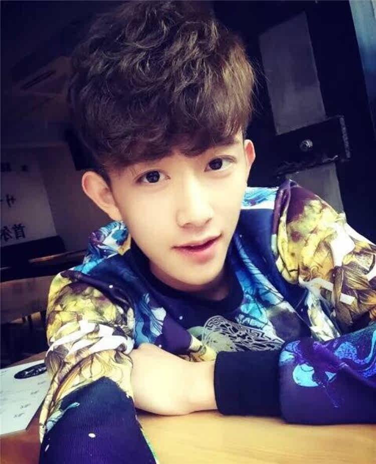 Perruque cheveux courts - Ref 2609250 Image 1