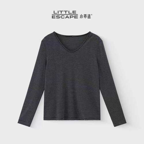 小乖逃黑灰细条纹V领长袖T恤宽松落肩慵懒风早秋上衣N71107