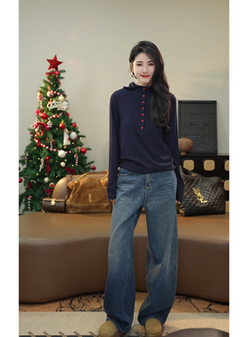 小乖逃休闲时尚藏蓝色T恤打底连帽七颗红扣秋冬百搭款LY1007