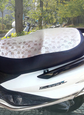 60v72v电动车125摩托车防晒防水隔热坐垫套 踏板110c电摩皮革座套