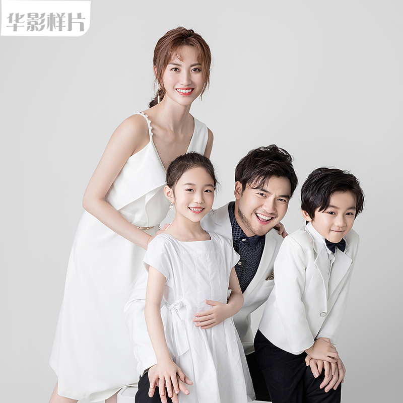 影楼工作室简约全家福亲子摄影样片样版样照s794