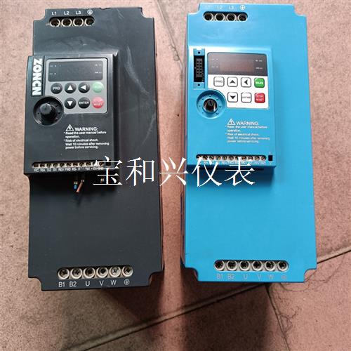 众晨空压机变频器  Z2400T-7R5GY-HD成色如图功