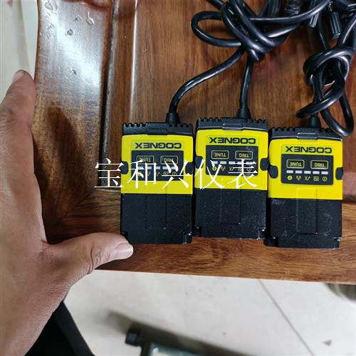 康耐视DM152S读码器,成色如图,包好,共11个,有意者