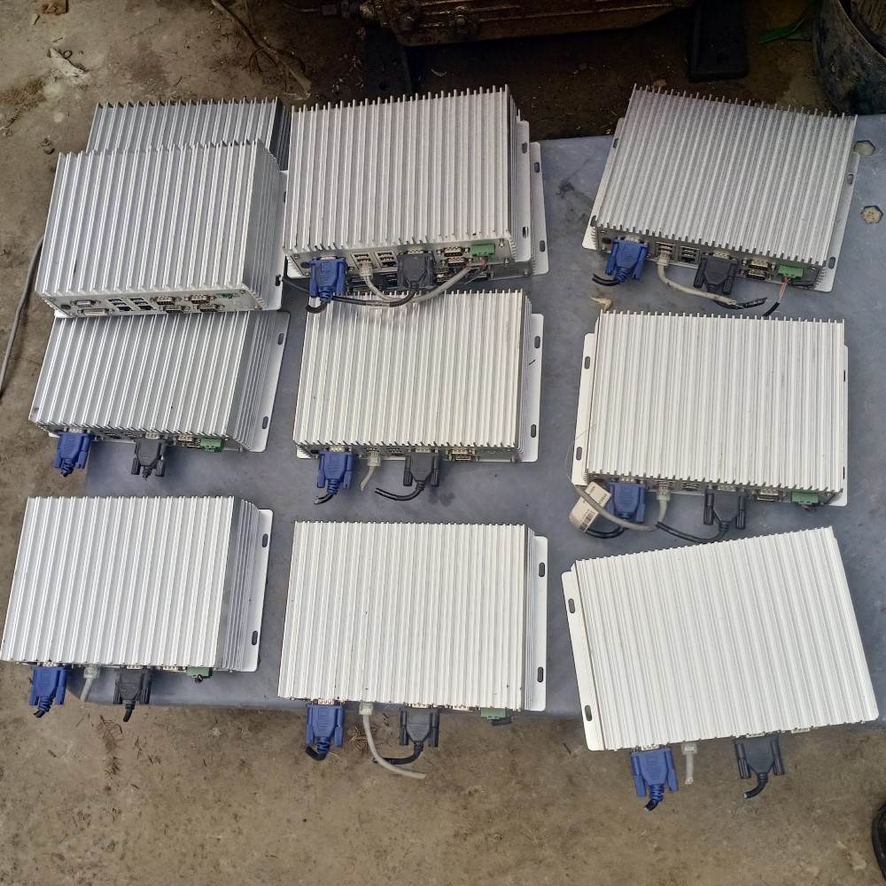 工控机工业计算机产品型号eBOX一3220电源输入