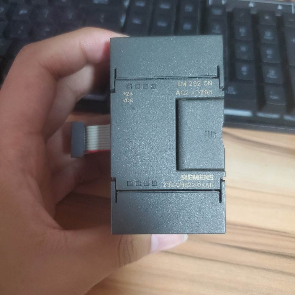 出售西门子200模拟量输出模块6ES7232-0HB22-
