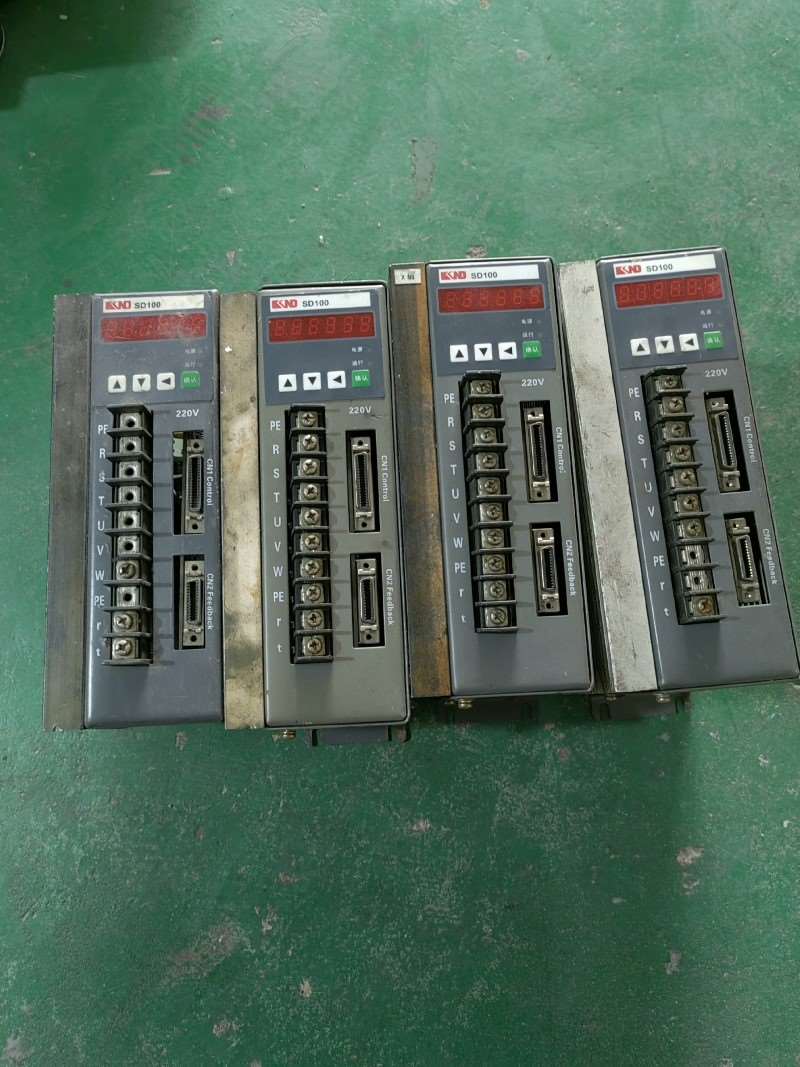 凯恩帝伺服驱动器SD100B三台SD100-30一台