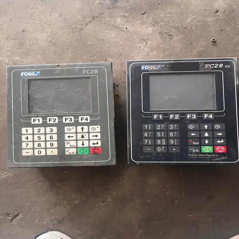 立信染色机屏FC28EX,FC28.是的，有拆配件(询价）