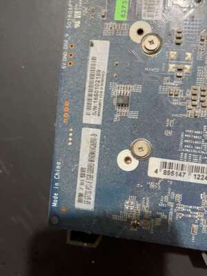 影驰GT730显卡2g骁将东西如图功能包好