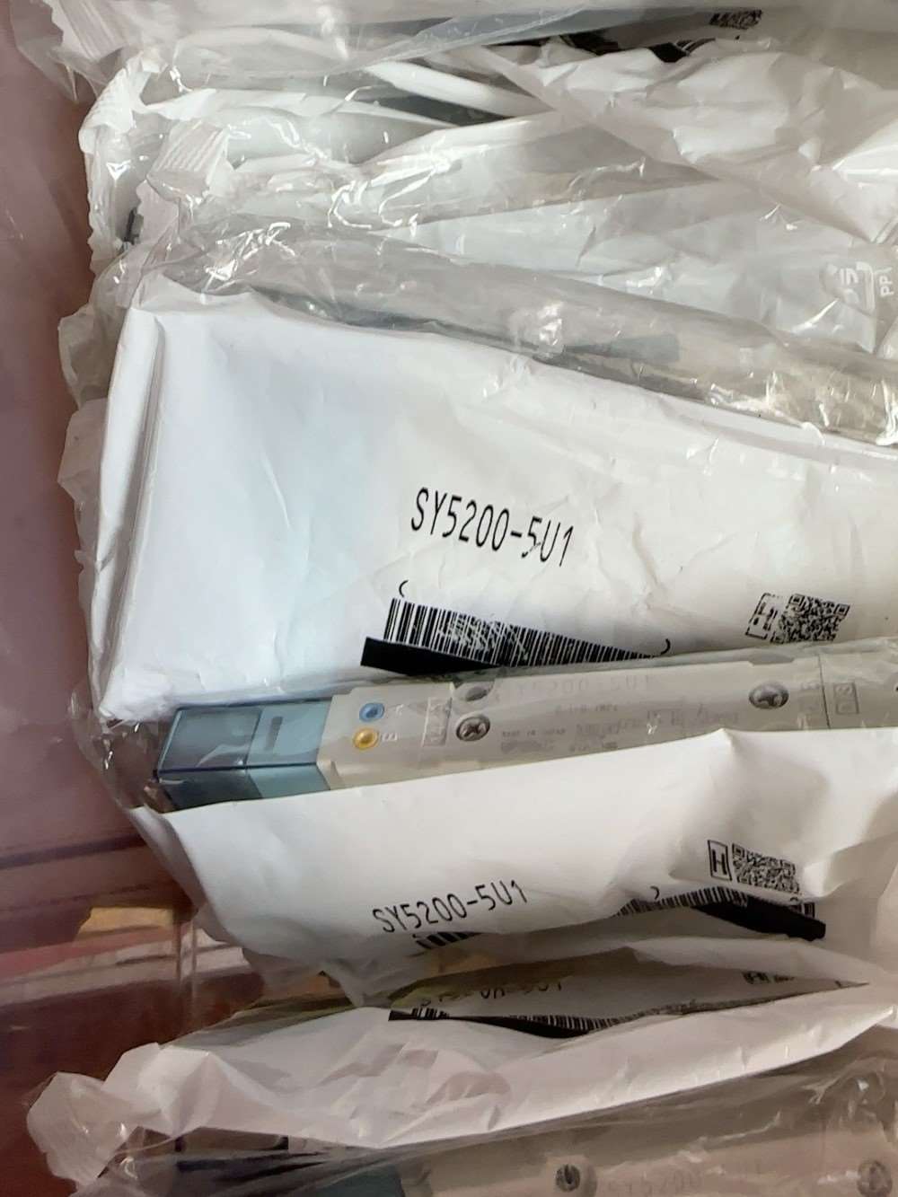 SMC电磁阀SY5200-5U1实物图现货20-议价