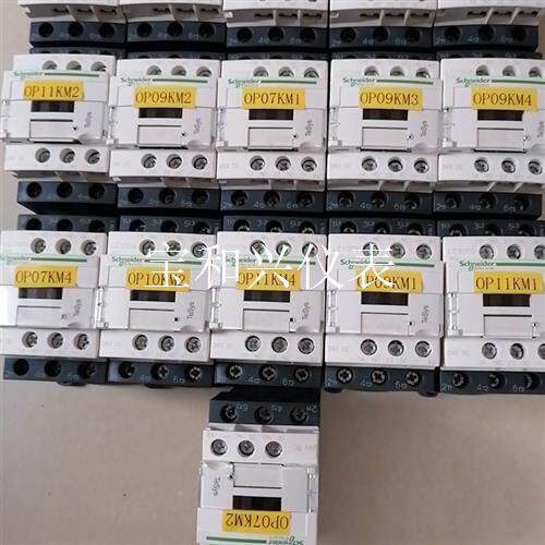 施耐德直流接触器 (成色漂亮可充新)LC1D09BD  DC