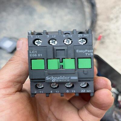 Schneider施耐德交流接触器LC1E0601.(询价）
