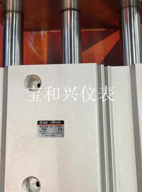 拆机日本SMC导柱气缸MGQL80-30 1台  行程可改至
