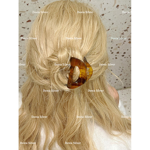 复古棕色焦糖系氛围感醋酸树脂半圆镂空设计感小众韩版 简约鲨鱼夹