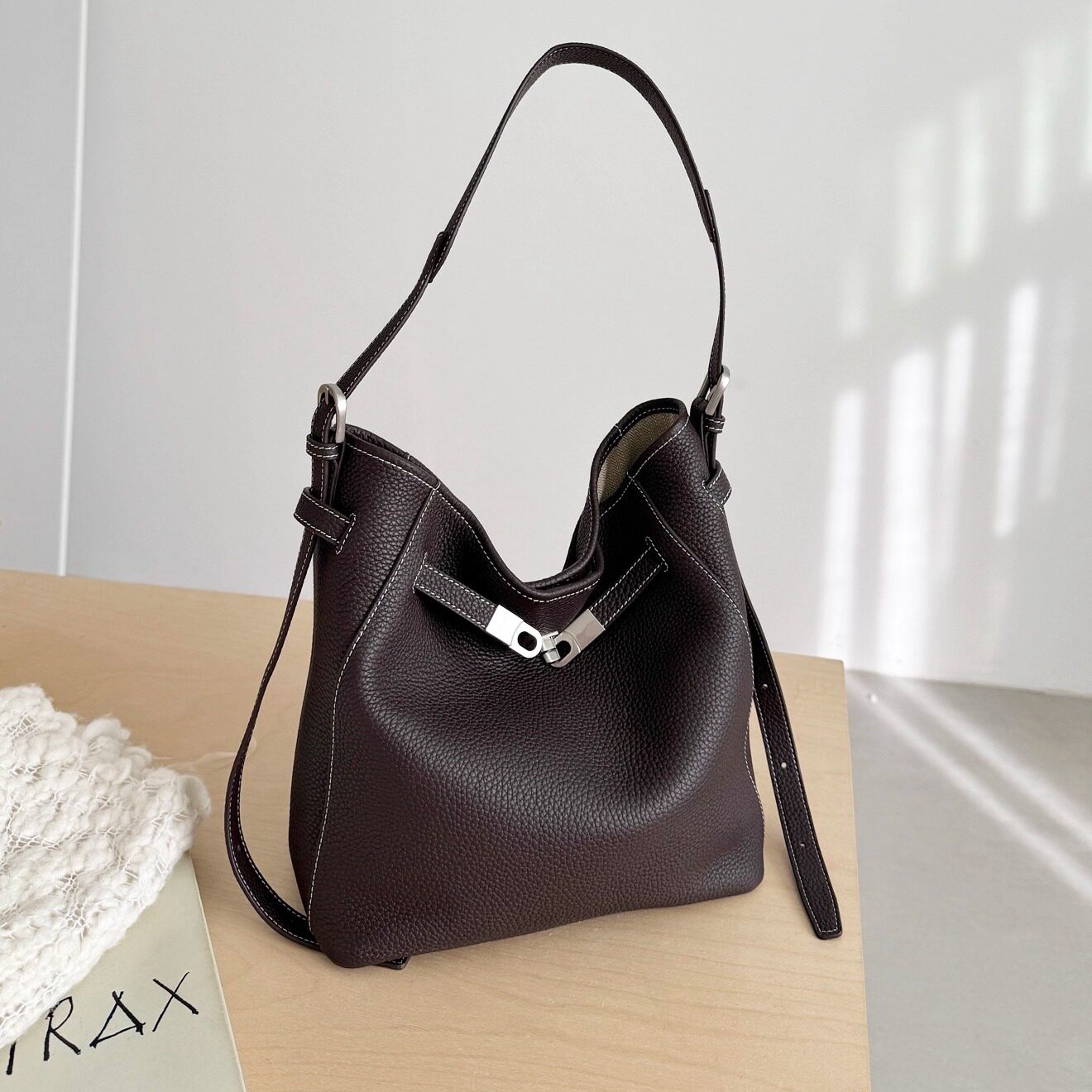 头层牛皮凯莉水桶包女高级感上班通勤百搭单肩斜挎包松弛感托特包,箱包皮具/热销女包/男包,托特包,淘宝优惠券,粉丝福利购,淘宝优惠卷