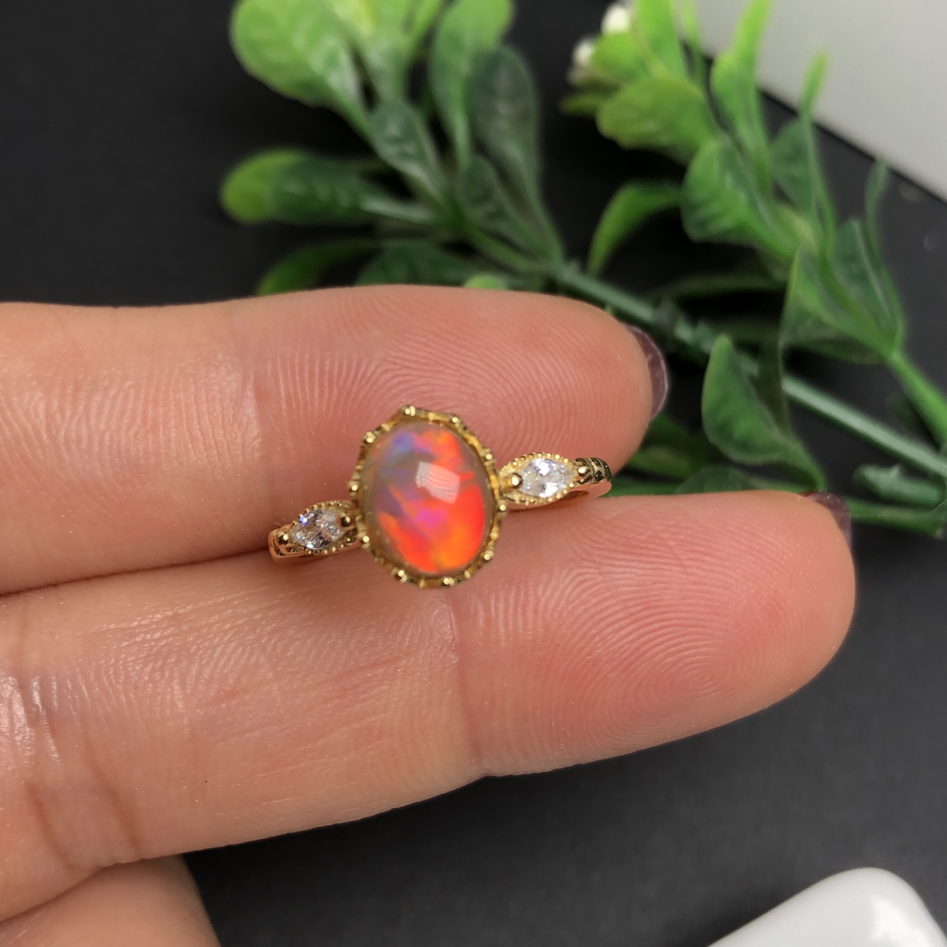 s925银镶嵌天然欧泊戒指时尚简约精致气质百搭女款生日礼物送女友