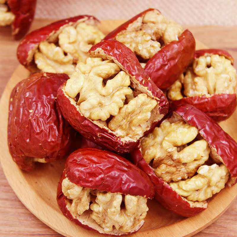 新疆和田大枣夹核桃仁500g 抱抱果休闲零食独立包装枣夹核桃仁