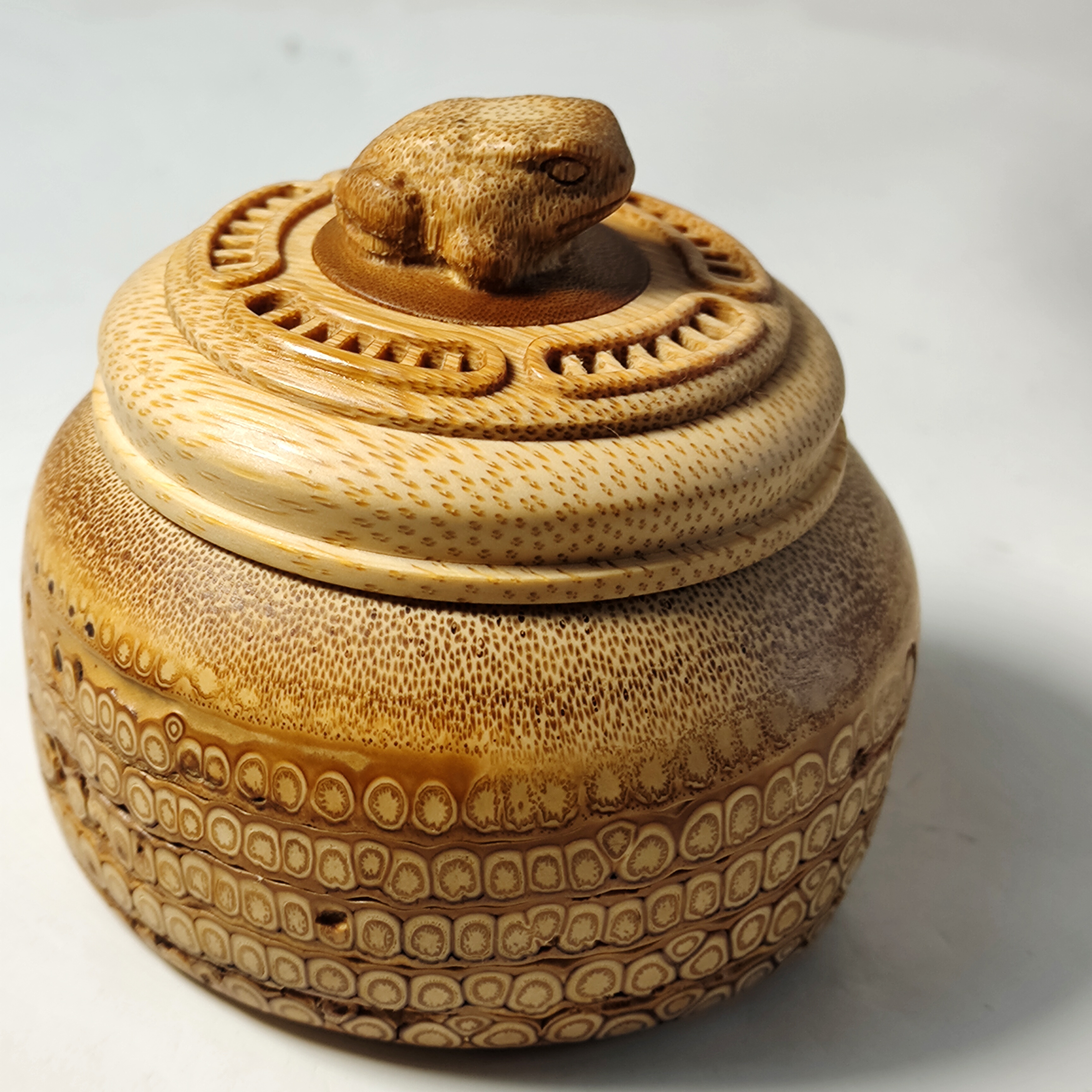 精品竹根雕虫具叫罐艺人收纳罐