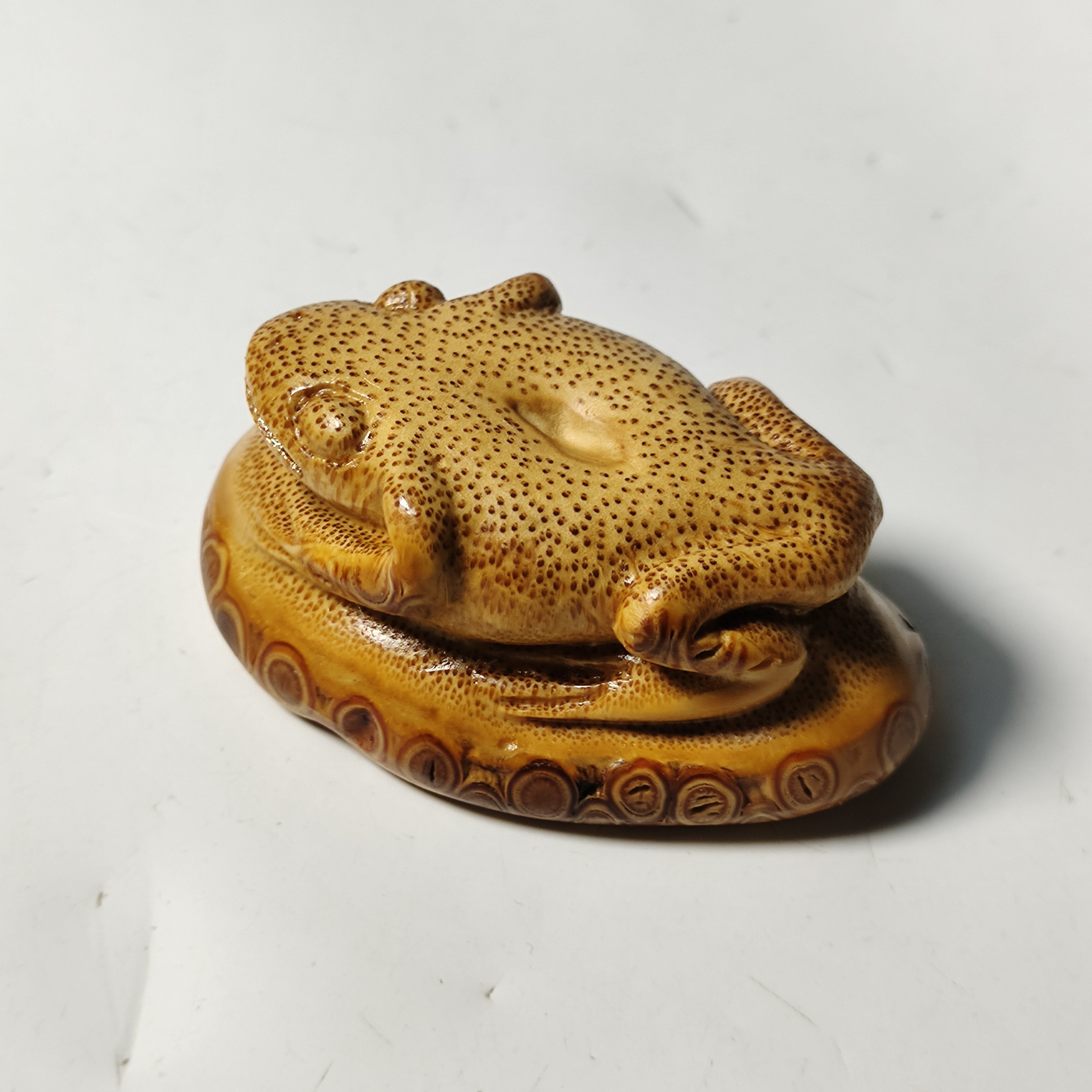 精品纯手工天然玉竹根雕刻呱呱摆件把件文玩工艺品一把抓