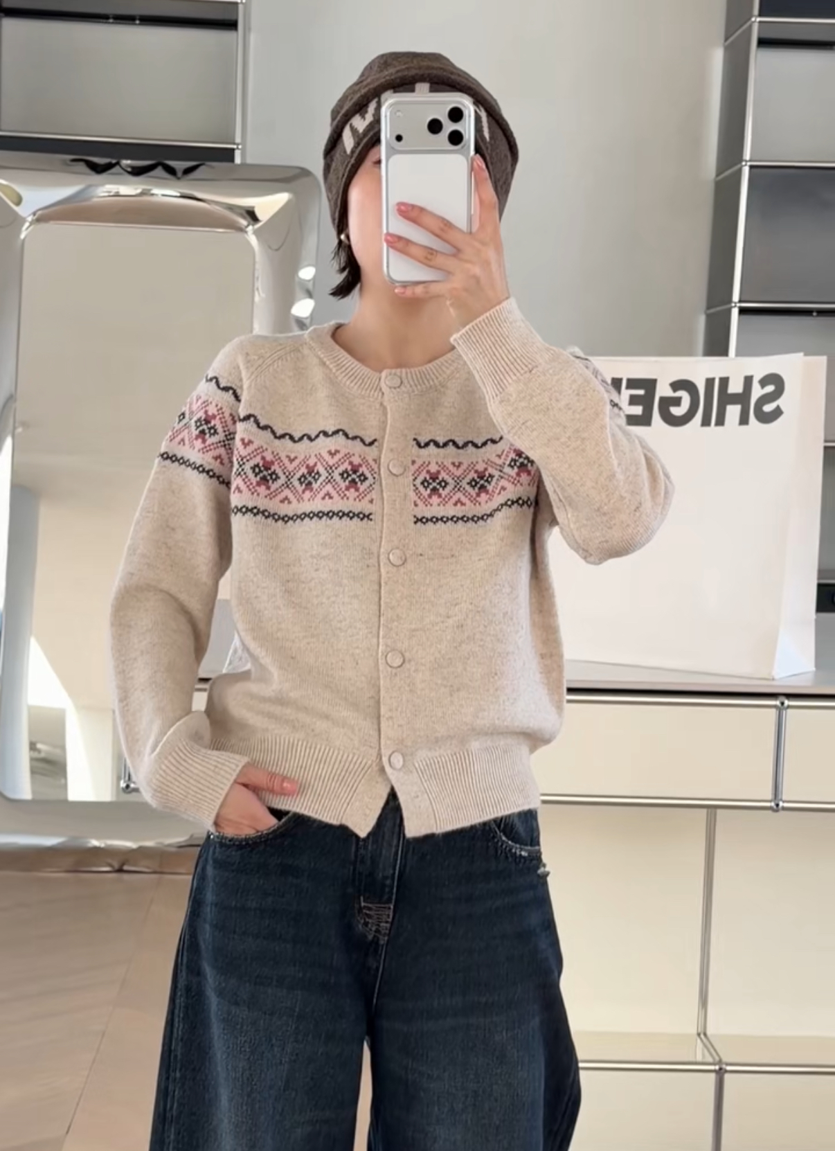 妍西家 诗歌兰女装25秋冬33181时尚百搭米色排扣花纹针织开衫女