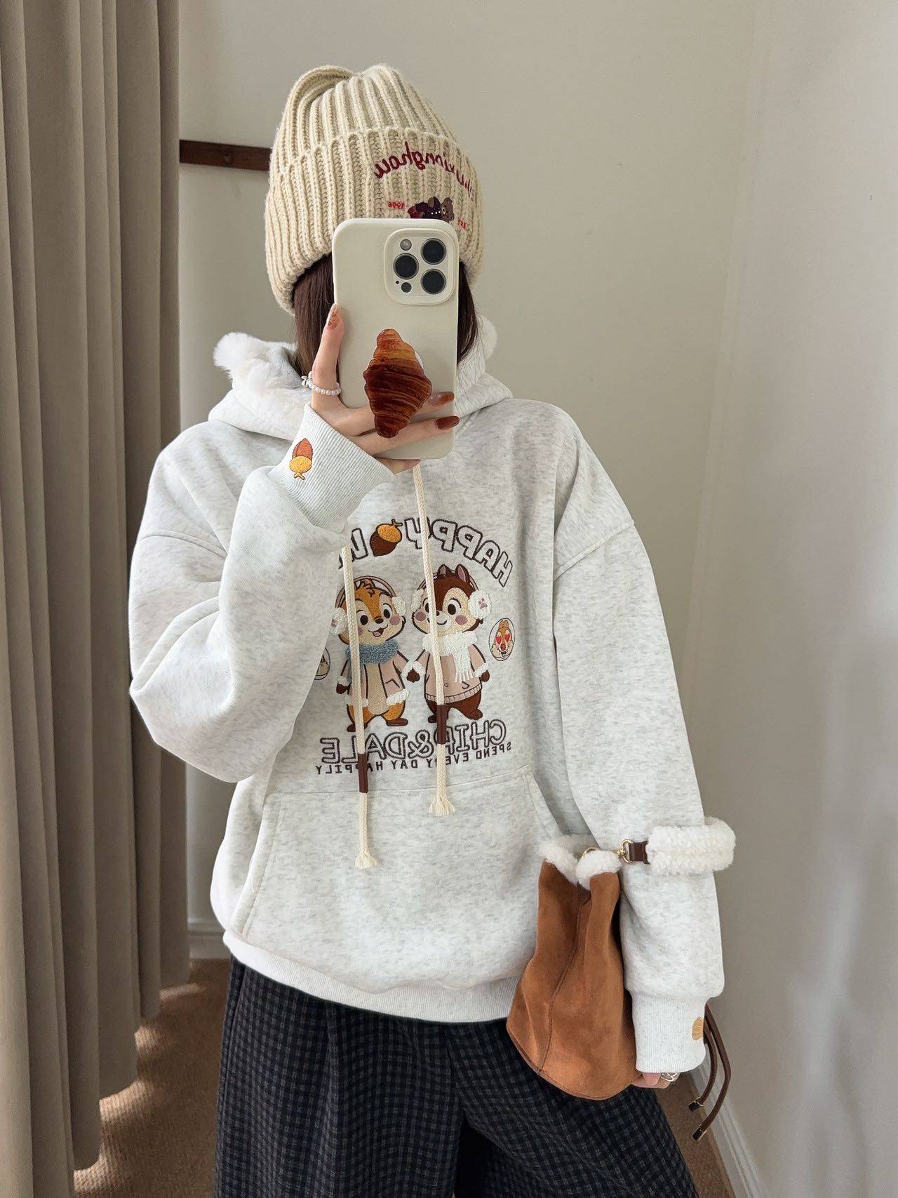 6519奇奇蒂蒂刺绣加绒加厚连帽卫衣长袖韩版宽松套头卫衣韩版显瘦