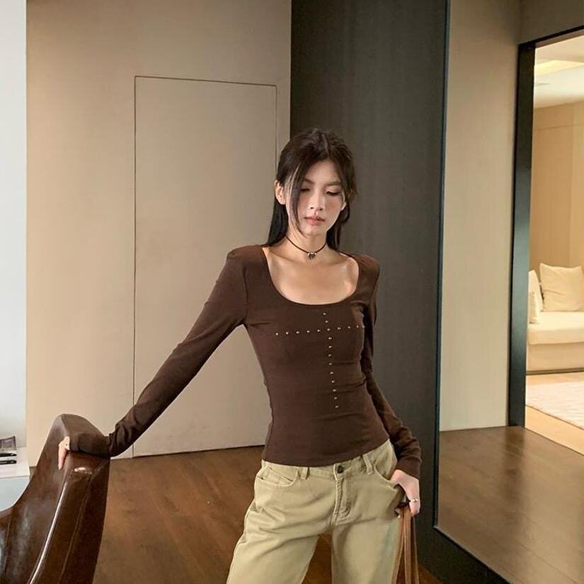 studio 2026春季新款韩版修身显瘦百搭长袖T恤女打底衫上衣