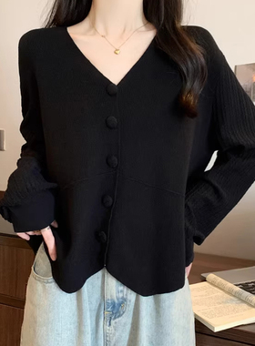 大码女装v领黑色不规则针织衫2025秋冬气质胖mm宽松显瘦独特小衫
