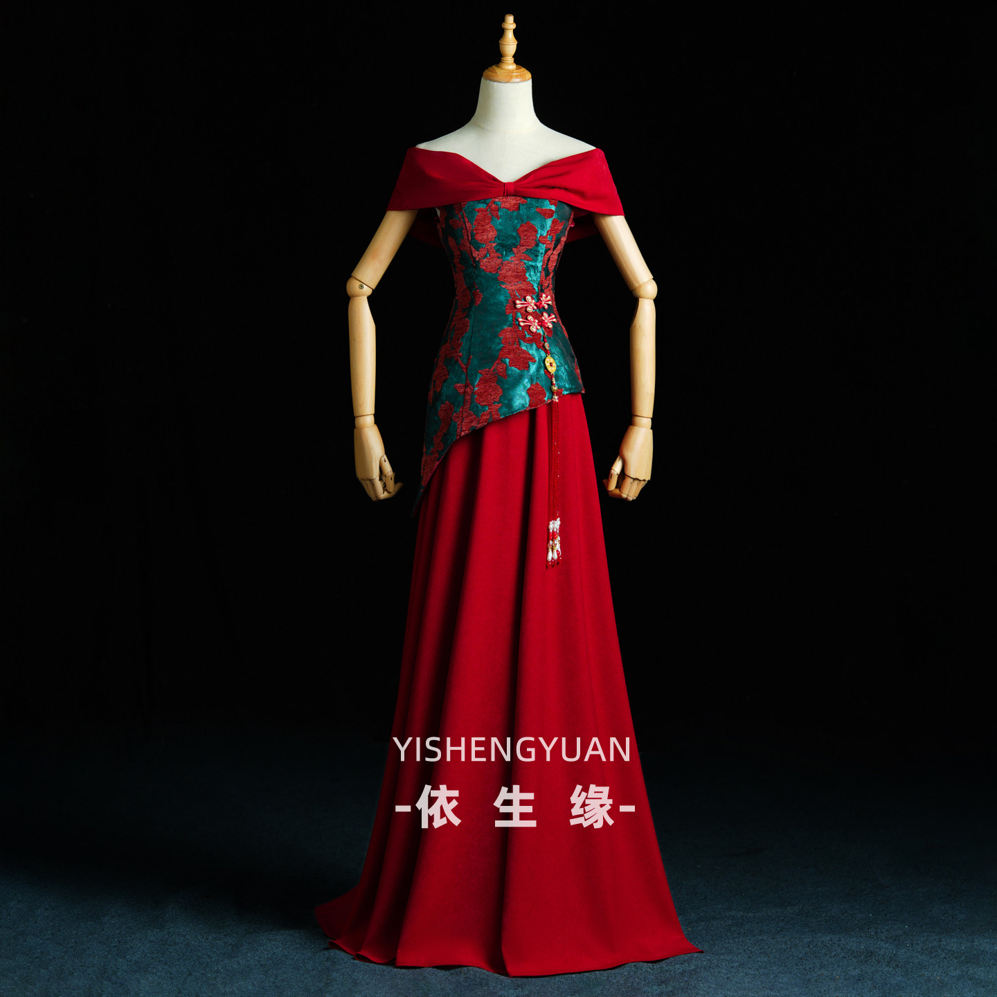 红色一字肩绑带长款晚礼服新娘图片