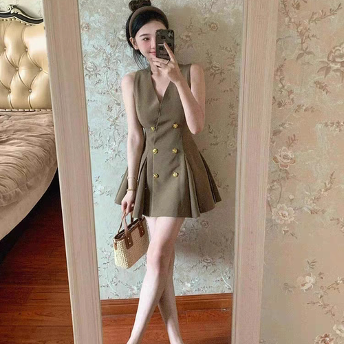 法式v领西装连衣裙女气质设计感无袖背心裙辣妹短裙夏季新款A字裙