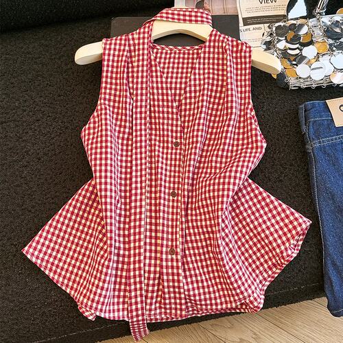 轻熟港风红色格纹收腰衬衫女夏季外穿挂脖飘带无袖背心马甲上衣服