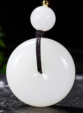 新疆大师冯立辉作品和田玉过灯羊脂白玉平安扣挂件22.00克