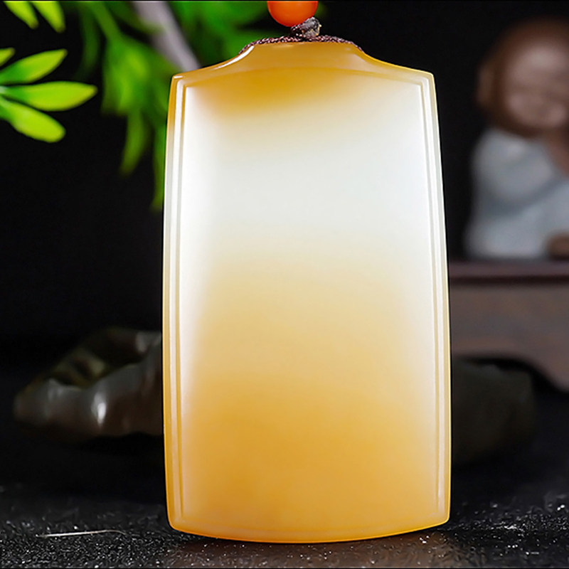 新疆和田玉且末金山料糖羊脂白玉平安无事牌57.54克 冯立辉作品