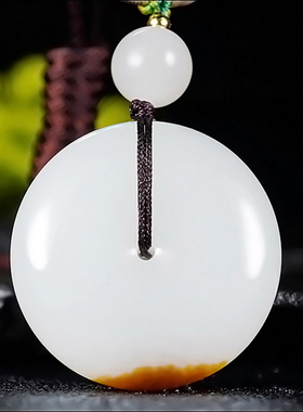 新疆大师郭磊作品和田玉且末金山料糖羊脂白玉平安扣22.85克