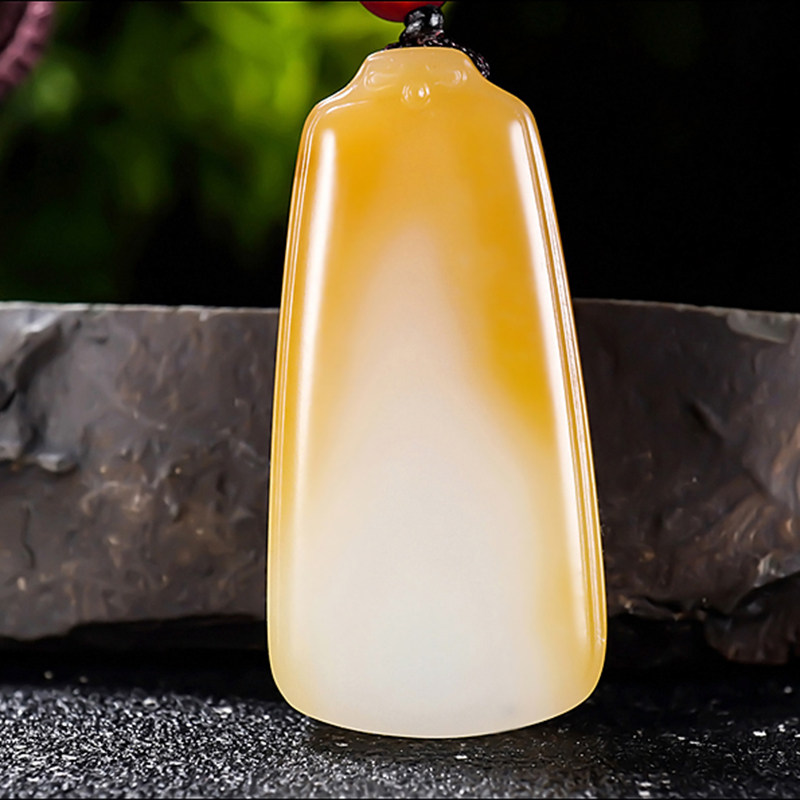 新疆大师郭磊作品和田玉糖羊脂白玉且末金山料平安无事牌19.47克