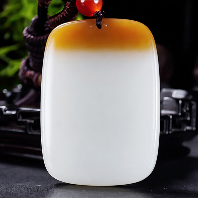 新疆大师郭磊作品和田玉糖羊脂白玉且末金山料平安无事牌47.26克