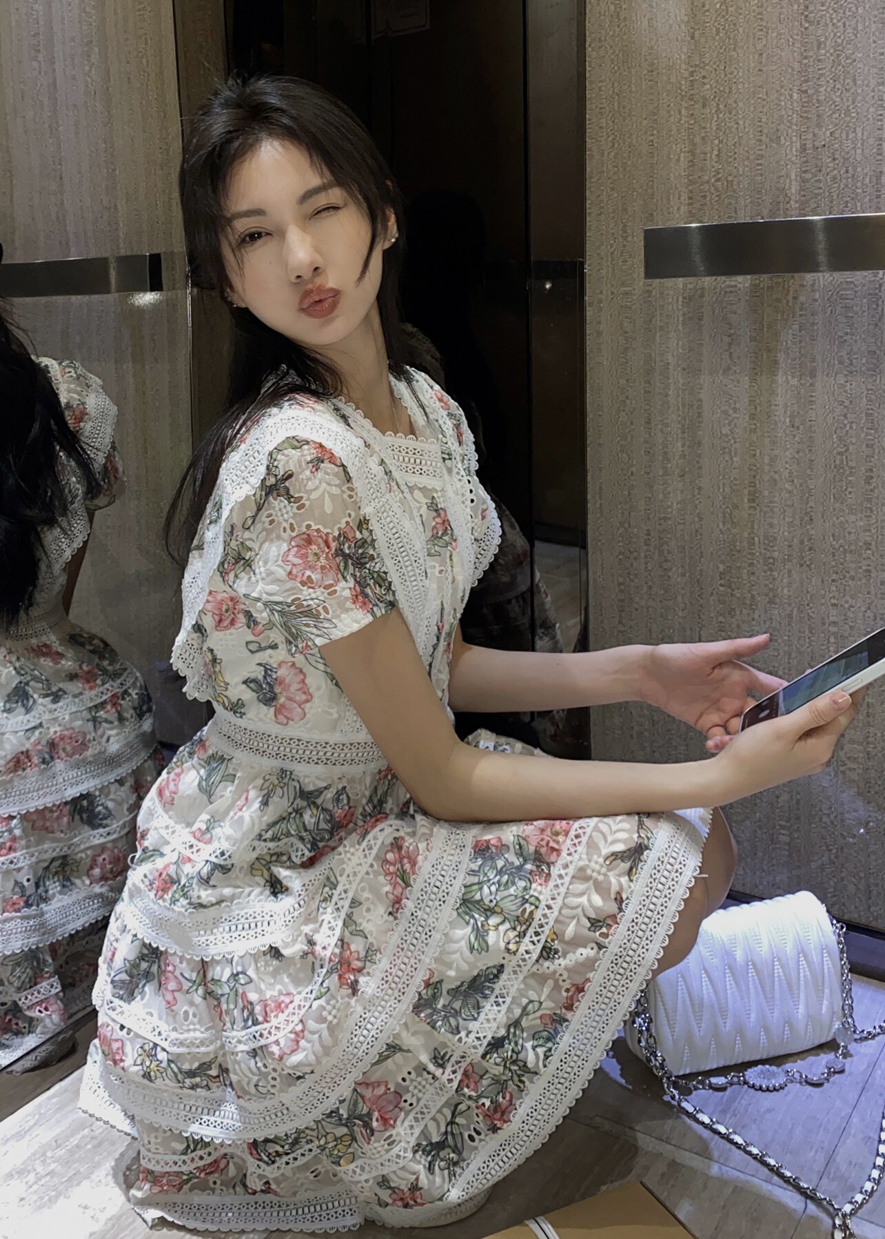 清仓特价古着感玫瑰花连衣裙女法式高腰裙2023夏短裙蕾丝碎花裙